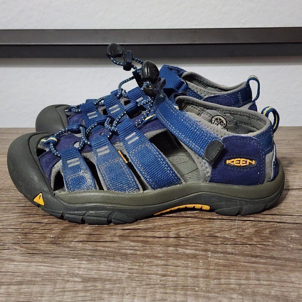 Keen Newport H2 Youth Waterproof Sandals Shoes Size 3 Blue